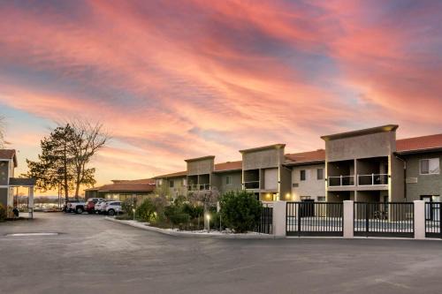 Hotel | Moses Lake