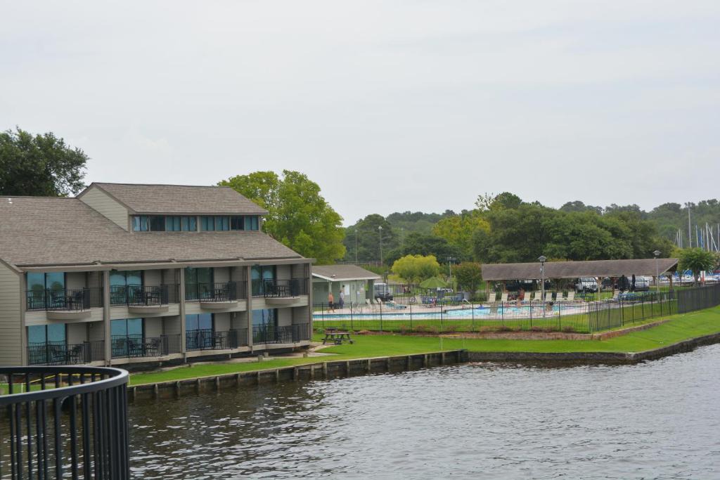 The Landing At Coves Willis | Seven Coves