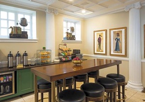 3-Star Hotel ∙ The Willows Hotel