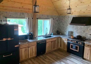 Brother Bear Lodge at Talkeetna
