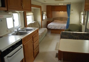 Crescent Bar Camping Resort Studio Cabin 2