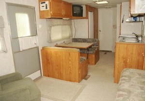 Crescent Bar Camping Resort Studio Cabin 2