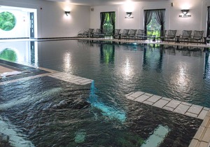 Fairlawns Hotel and Spa