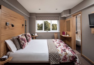 Fairlawns Hotel and Spa
