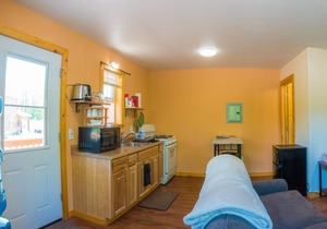 Love-Lee Cabins (#3) offers all of the amenities to make it your 2nd home!