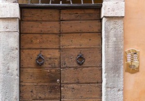 Rome as you feel - Vicolo delle Grotte