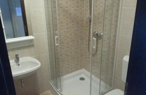 Siofok Aranypart House | Ádám Apartmanház
