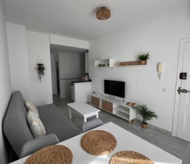 Rota Apartment | Ático con terraza - 2 minutos de la playa