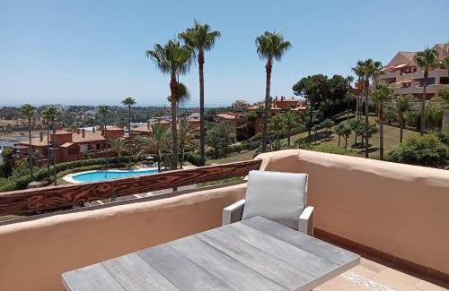New Golden Mile Apartment | Ático con vista al mar y cerca campos de Golf