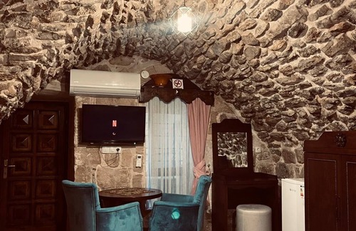 Artuklu Hotel | çelbira konak