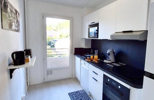 Cagnes-sur-Mer Apartment | Éclat Méditerranéen - Netflix - Prime Vidéo