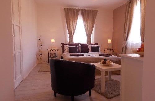 Balatonfured Apartment | Éden Villa Apartmanház