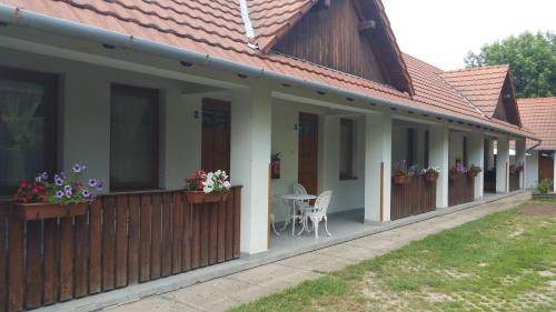 Nagykoru House | Élő Tisza Vendégház