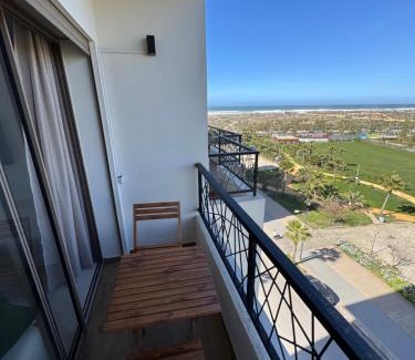Ain Harrouda Apartment | Évasion zen près de Casablanca - Vue imprenable sur le parc et la plage de l'Éco City Zenata