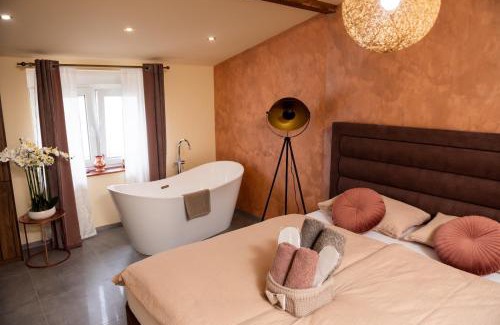 Grbavica Apartment | Čista desetka! - sa garažnim mestom