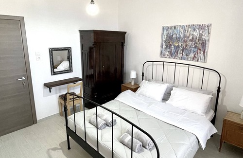 Monemvasia House | Κατοικία στο Βυζαντινό Κάστρο της Μονεμβασιάς με θέα θάλασσα