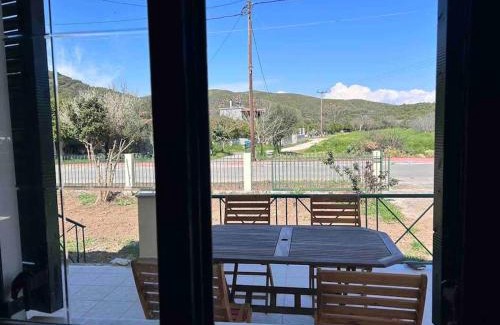 Karvelas House | Κυδωνιά Μάνη