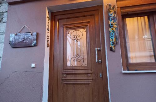 Agios Nikolaos House | ΠΛΑΤΕΙΑ-PLATIA
