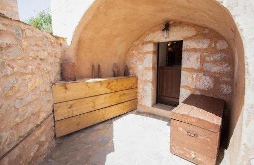 Omales House | ΠΥΡΓΟΣ ΜΠΕΧΡΑΚΗ-Μάνη