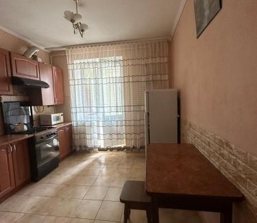 Lutsk Apartment | Апартаменти біля обласної лікарні