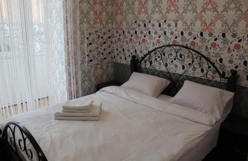 Podilskyj Apartment | Апартаменти Рилєєва, 25