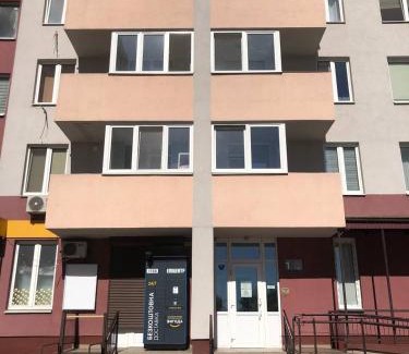 Obolons'kyi District Apartment | Апартаменти MYFREEDOM поруч із метро Почайна