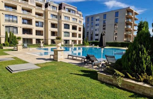 Saints Constantine and Helena Apartment | Апартамент RESORT SENSATION 3