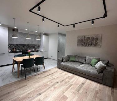 Lviv Apartment | ВІП стилізовані у Львові з просторою вітальнею, на вулиці Під Голоском 15 Б