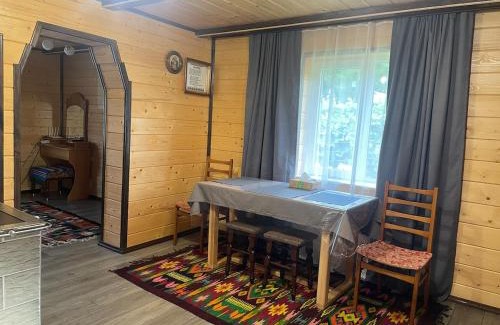 Verkhovyna House | Гостьовий будинок