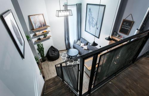 Odessa Apartment | Дворівнева квартира Одеса для 4 гостей 32г-2