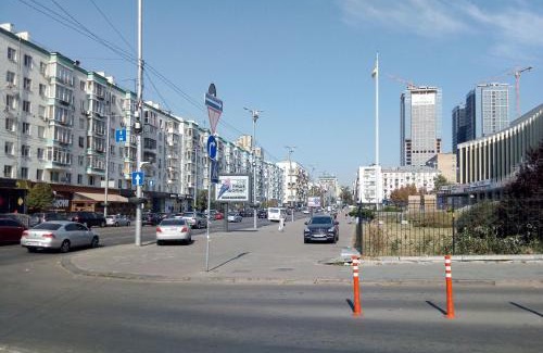Kyiv Apartment | Двухкомнатная вид на Дворец Украина
