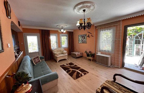 Kusadasi House | Дом в курортном городе Эгейского побережья.