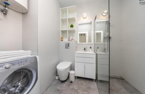 Darnyckyj Apartment | Квартира в ЖК Лебединый, Ревуцкого 40 В, метро Харьковская Позняки