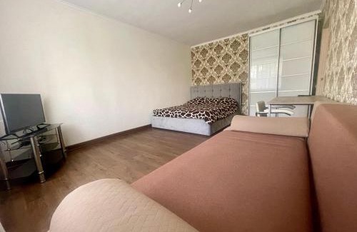 Zarichnyi District Apartment | Квартира на Ивана Сирка 2