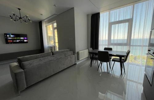 Arcadia Apartment | Квартира с авторским ремонтом, панорамный вид на море, свой балкон!
