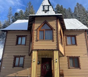 Yaremche House | Котедж "У Мадяра"