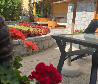 Kvartal Noviya Grad House | Къща за гости ГРАНИТ