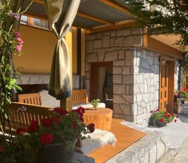 Kvartal Noviya Grad House | Къща за гости ГРАНИТ