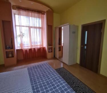 Lviv City Center Apartment | ЛЬВІВСЬКА МАНДРІВКА