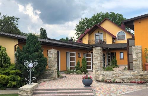 Kamenets-Podol'skiy Hotel | Міні-готель "ЕКО"