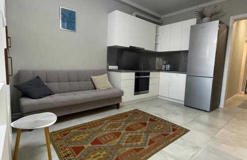 Solomjanskyj Apartment | Не здається!!!!