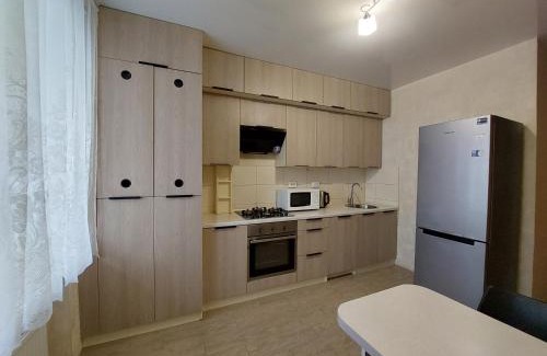 Lutsk Apartment | Однокімнатна біля автостанції, вулиця Зацепи