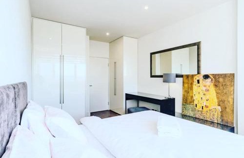 Obolon' Apartment | Роскошная 3к квартира 125м2. 22 этаж. Набережная. Дрим Таун.
