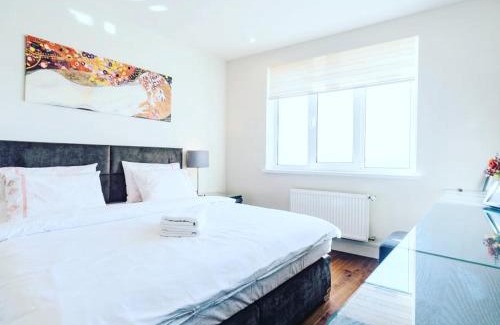Obolon' Apartment | Роскошная 3к квартира 125м2. 22 этаж. Набережная. Дрим Таун.