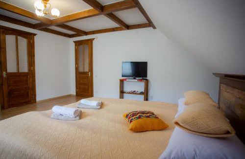 Yaremche House | Сервус guest