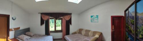 Snidavka House | Стожари
