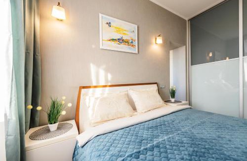 Pechers'kyi District Apartment | Укриття у будинку, Центр, 20 поверх! 2к квартира із панорамою