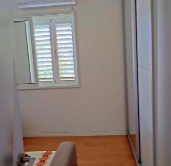Bat Yam House | Уютное жильё в тихом районе, с собственной ванной комнатой и туалетом