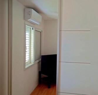 Bat Yam House | Уютное жильё в тихом районе, с собственной ванной комнатой и туалетом