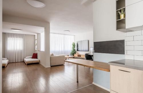Ra'ananna Apartment | פנינת רעננה